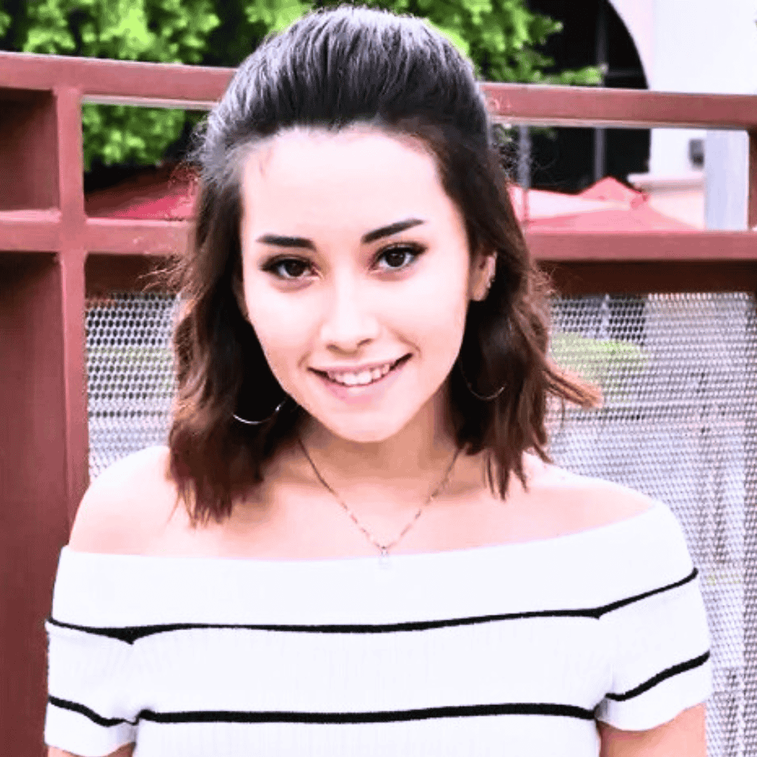Aria Lee Biography - Wiki, Age, boyfriend, Height, Weight, Husband, Photos and More