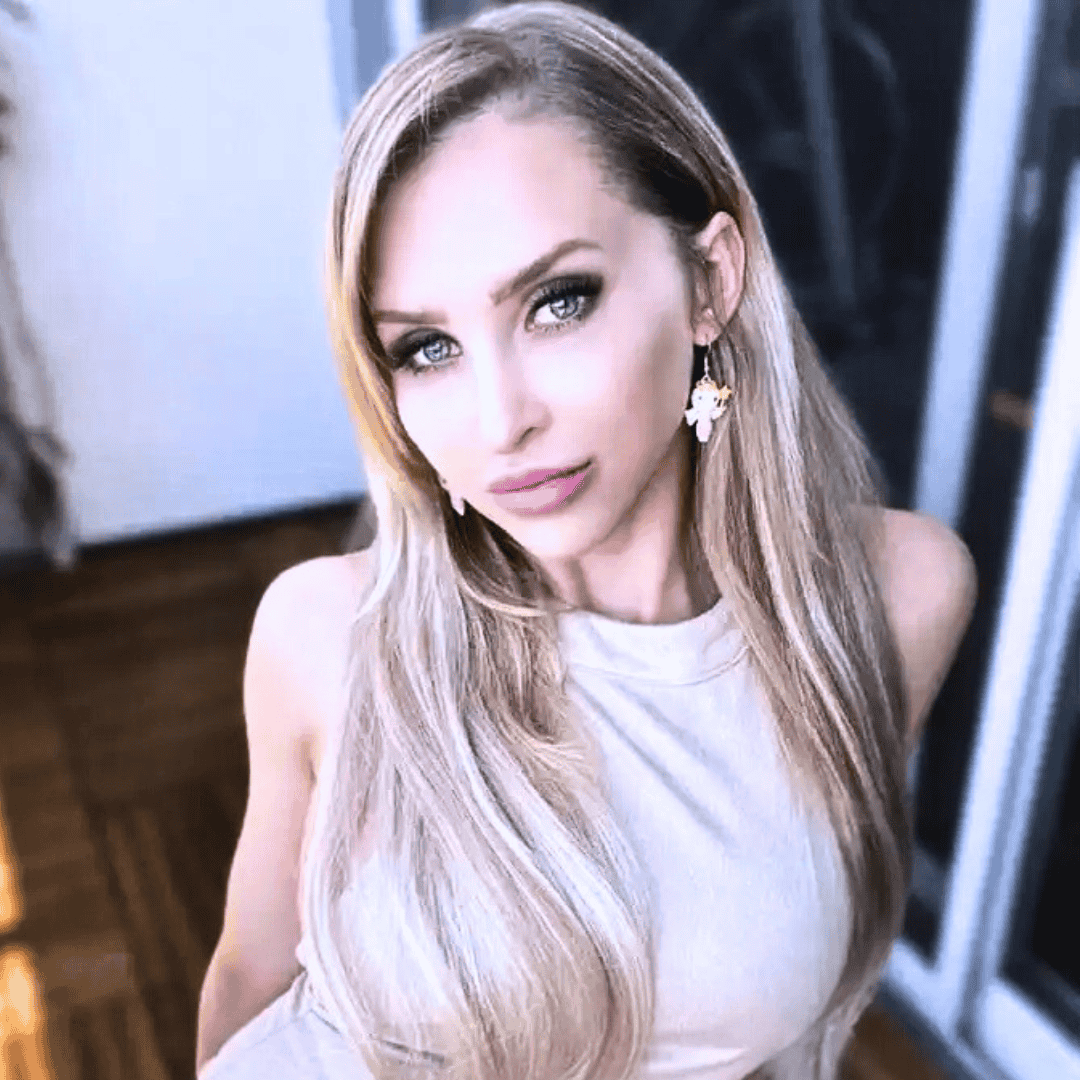 Alix Lynx Biography - Wiki, Age, boyfriend, Height, Weight, Husband, Photos and More
